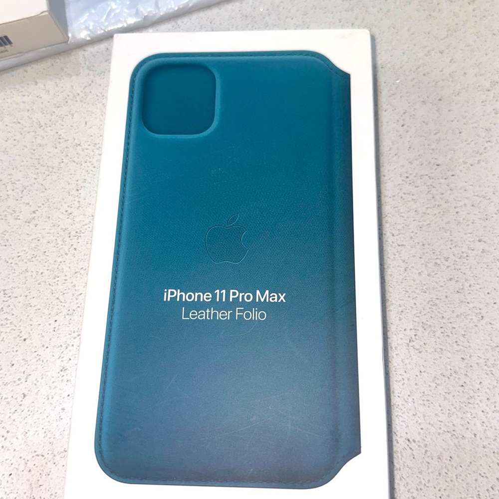 Apple iPhone 11 Pro Max leather Folio (Peacock Blue)
